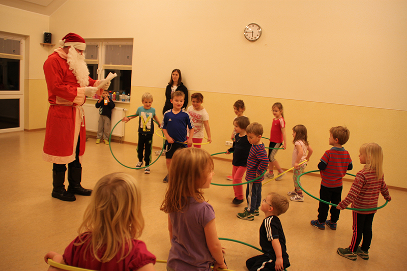 Kinderturnen Bild 3