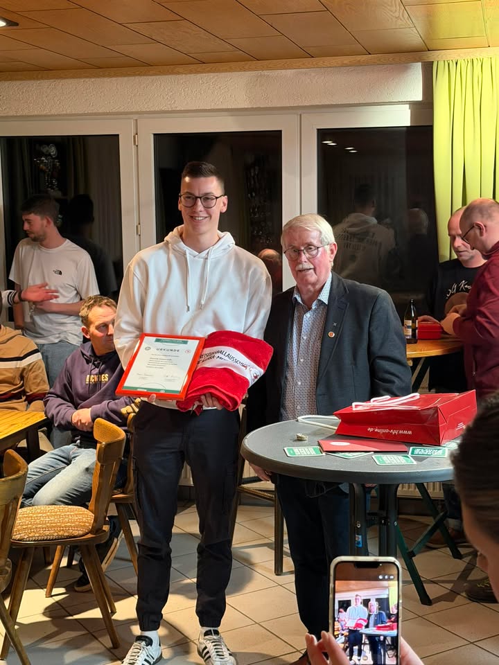 Dominik Hildebrandt ist ein „Fussballheld“